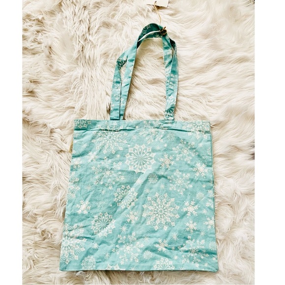 Mahogany Bag with A Purpose Snowflake Graphic Blue Linen Tote Bag - Picture 4 of 5